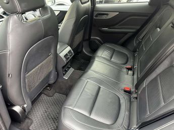 Jaguar F-PACE 2.0 F-Pace Chequered Flag AWD D Auto 4WD 5dr