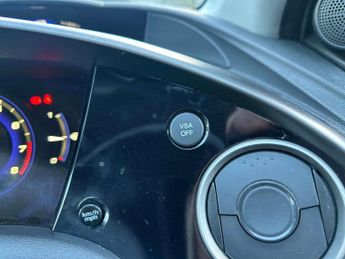 HONDA CIVIC 1.8 Civic SE i-VTec Semi-Auto 5dr