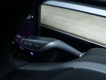 TESLA MODEL 3 (Dual Motor) Long Range Saloon 4dr Electric Auto 4WDE (346 ps)