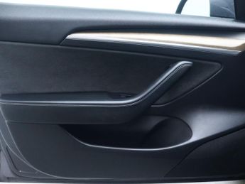 TESLA MODEL 3 (Dual Motor) Long Range Saloon 4dr Electric Auto 4WDE (346 ps)