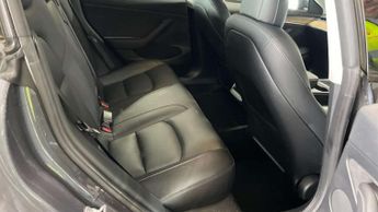 TESLA MODEL 3 (Dual Motor) Long Range Saloon 4dr Electric Auto 4WDE (346 ps)