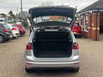 VOLKSWAGEN GOLF SV 1.4 Golf SV SE TSi Semi-Auto 5dr