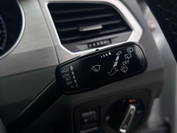 VOLKSWAGEN GOLF SV 1.4 Golf SV SE TSi Semi-Auto 5dr
