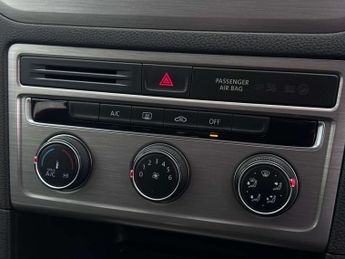 VOLKSWAGEN GOLF SV 1.4 Golf SV SE TSi Semi-Auto 5dr