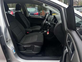 VOLKSWAGEN GOLF SV 1.4 Golf SV SE TSi Semi-Auto 5dr