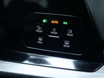 VOLKSWAGEN GOLF 1.4 TSI 13kWh Style Hatchback 5dr Petrol Plug-in Hybrid DSG Euro