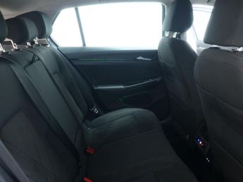 VOLKSWAGEN GOLF 1.4 TSI 13kWh Style Hatchback 5dr Petrol Plug-in Hybrid DSG Euro