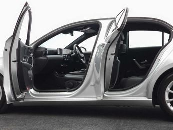 MERCEDES-BENZ A-CLASS 2.0 A 200 D Sport Auto 5dr