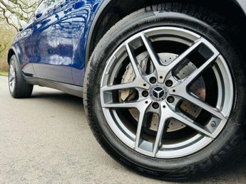 MERCEDES-BENZ GLC 2.0 GLC 250 AMG Line 4Matic Auto 4WD 5dr