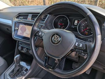 Volkswagen Tiguan 2.0 Tiguan SE Nav TDI BlueMotion Technology 4Motion Semi-Auto 4W