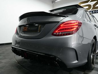 Mercedes-Benz C-CLASS 2.1 C220 AMG Line Premium+ Bluetec Auto 4dr