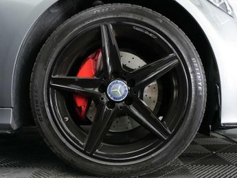 Mercedes-Benz C-CLASS 2.1 C220 AMG Line Premium+ Bluetec Auto 4dr