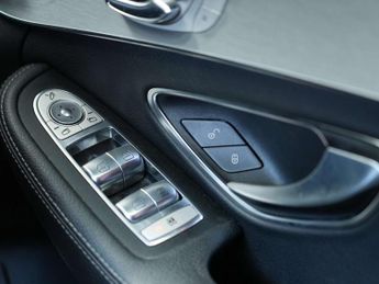 Mercedes-Benz C-CLASS 2.1 C220 AMG Line Premium+ Bluetec Auto 4dr