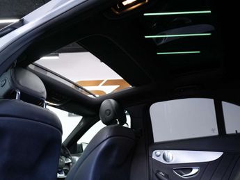 Mercedes-Benz C-CLASS 2.1 C220 AMG Line Premium+ Bluetec Auto 4dr