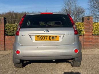 Ford Fiesta 1.4 Fiesta Ghia 5dr