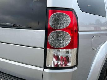 Land Rover DISCOVERY 3.0 Discovery XS SDV6 Auto 4WD 5dr