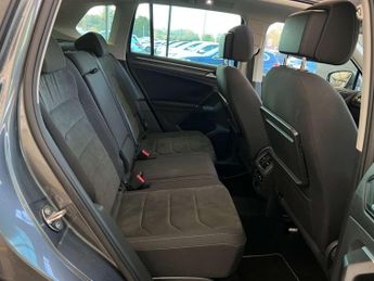 VOLKSWAGEN TIGUAN 2.0 Tiguan SEL TDI BlueMotion Technology Semi-Auto 5dr