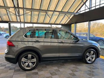 VOLKSWAGEN TIGUAN 2.0 Tiguan SEL TDI BlueMotion Technology Semi-Auto 5dr