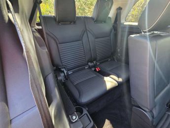 LAND ROVER DISCOVERY 3.0 Discovery Luxury HSE SD6 Auto 4WD 5dr