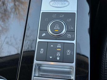 LAND ROVER DISCOVERY 3.0 Discovery Luxury HSE SD6 Auto 4WD 5dr