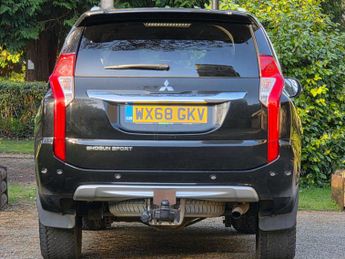 MITSUBISHI SHOGUN SPORT 2.4 Shogun Sport DI-D 4 Auto 4WD 5dr