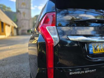 MITSUBISHI SHOGUN SPORT 2.4 Shogun Sport DI-D 4 Auto 4WD 5dr