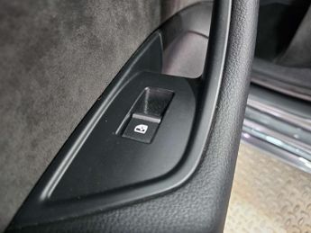 AUDI A4 2.0 A4 S Line 35 TFSI Semi-Auto 4dr