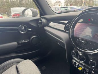 MINI HATCH Cooper S Electric Level 2 3dr