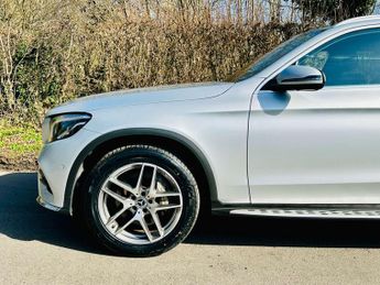 MERCEDES-BENZ GLC 2.0 GLC 250 AMG Line 4Matic Auto 4WD 5dr