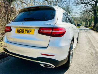 MERCEDES-BENZ GLC 2.0 GLC 250 AMG Line 4Matic Auto 4WD 5dr