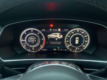 Volkswagen TIGUAN 2.0 Tiguan R-Line TDI BlueMotion Technology 4Motion Semi-Auto 4W