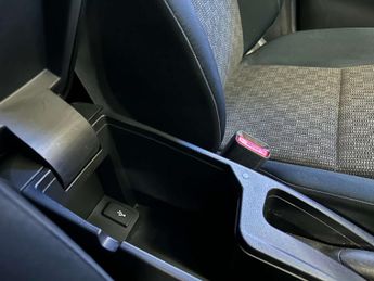 HONDA JAZZ 1.3 Jazz SE i-VTec CVT 5dr