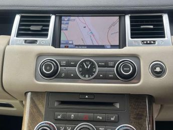 Land Rover RANGE ROVER SPORT 3.0 Range Rover Sport HSE TDV6 Auto 4WD 5dr