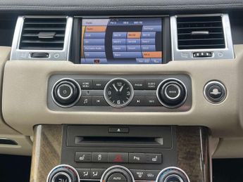 Land Rover RANGE ROVER SPORT 3.0 Range Rover Sport HSE TDV6 Auto 4WD 5dr