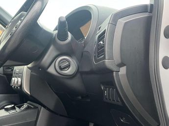 Nissan X-TRAIL 2.0 X-Trail Tekna dCi Auto 4WD 5dr