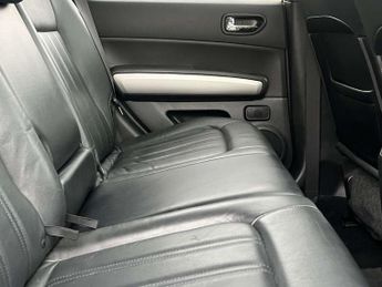 Nissan X-TRAIL 2.0 X-Trail Tekna dCi Auto 4WD 5dr