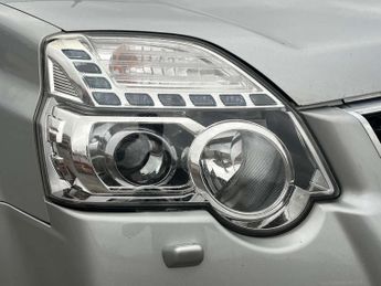 Nissan X-TRAIL 2.0 X-Trail Tekna dCi Auto 4WD 5dr