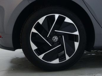 VOLKSWAGEN ID.3 Pro 58kWh Hatchback 5dr Electric Auto (204 ps)