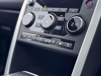 Land Rover Discovery Sport 2.0 Discovery Sport SE Tech TD4 Auto 4WD 5dr