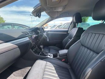 SKODA SUPERB 1.4 Superb SE Tech iV PHEV Semi-Auto 5dr