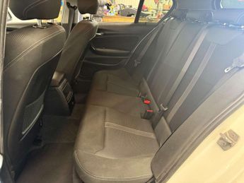 BMW 1 SERIES 1.5 118I Sport Auto 5dr