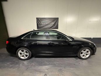 AUDI A4 2.0 A4 Sport Ultra TDI Semi-Auto 4dr