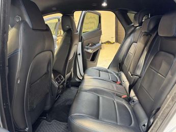 JAGUAR E-PACE 2.0 E-Pace R-Dynamic S D AWD Auto 4WD 5dr