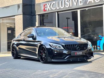 Mercedes C Class 4.0 C63 V8 BiTurbo AMG S (Premium) + CARBON BODYKIT + PAN ROOF +