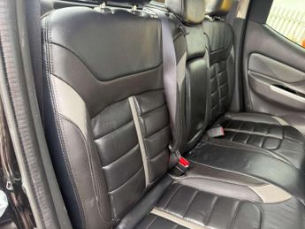 MITSUBISHI L200 2.4 L200 Barbarian DI-D 4WD