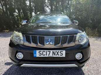 MITSUBISHI L200 2.4 L200 Barbarian DI-D 4WD