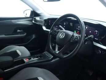VAUXHALL Mokka Electric 50kWh Elite Nav Premium SUV 5dr Electric Auto (136 ps)