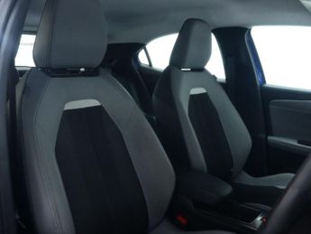 VAUXHALL Mokka Electric 50kWh Elite Nav Premium SUV 5dr Electric Auto (136 ps)