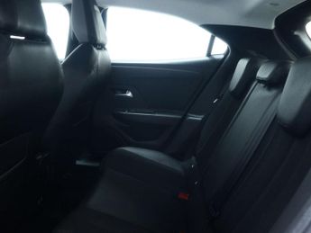 VAUXHALL Mokka Electric 50kWh Elite Nav Premium SUV 5dr Electric Auto (136 ps)