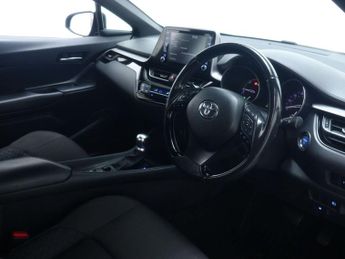 TOYOTA C-HR 1.8 C-HR Icon HEV CVT 5dr